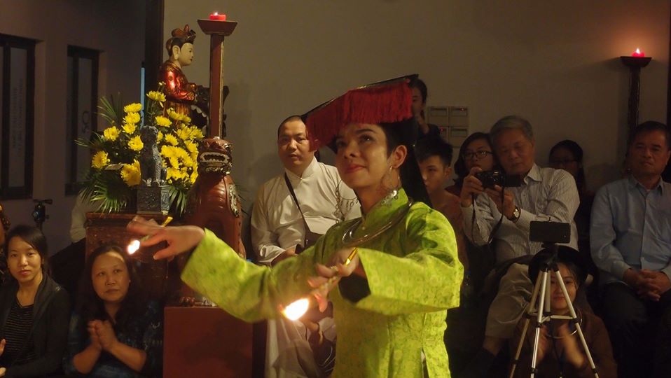 Sự kiện / Tín ngưỡng thờ mẫu trong tâm thức người Việt